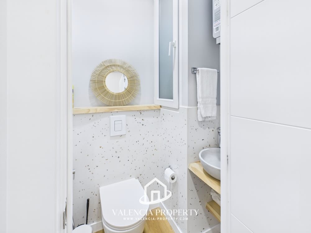 Property 2440 - Image 39